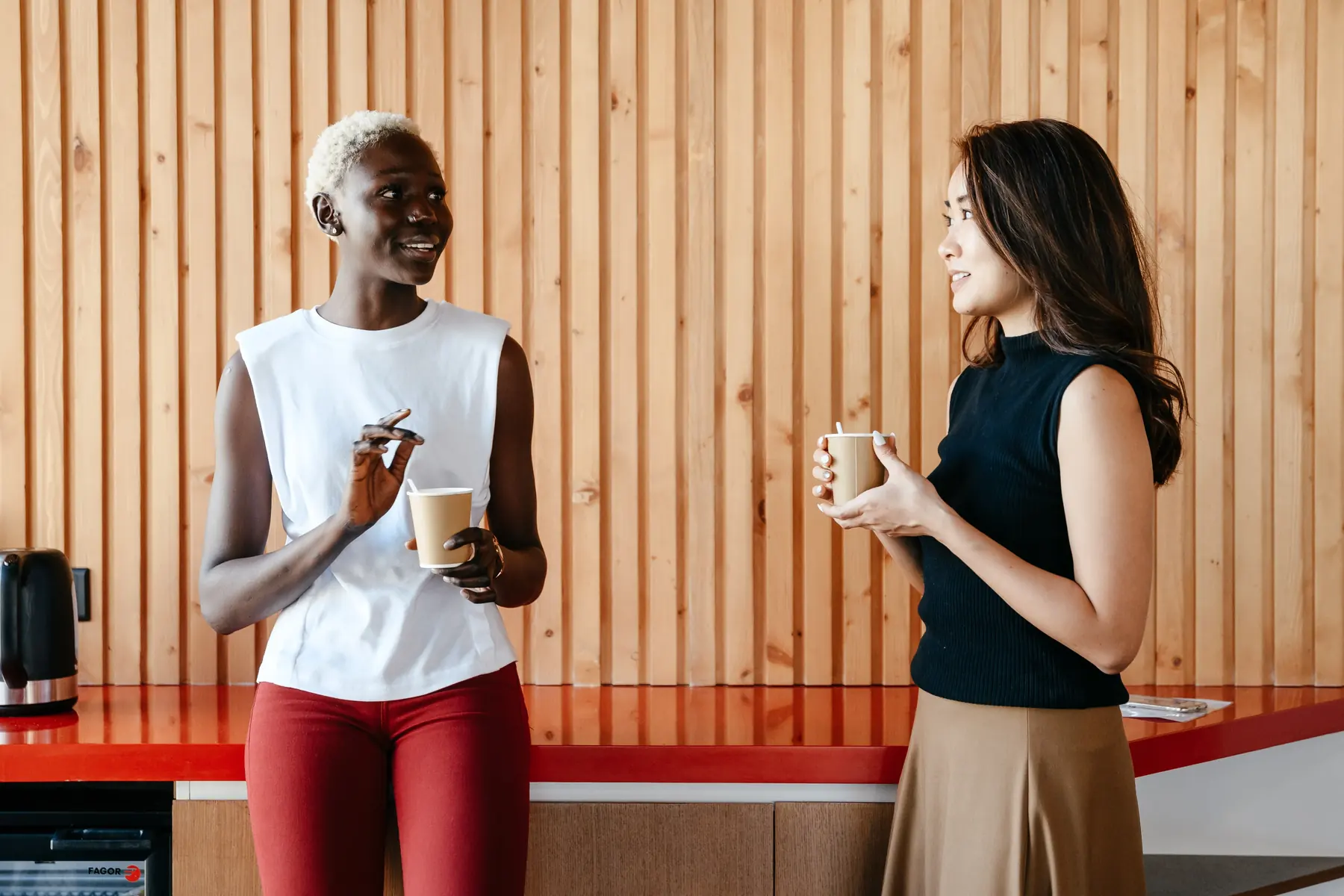 13 Ways to Improve Hybrid Communication