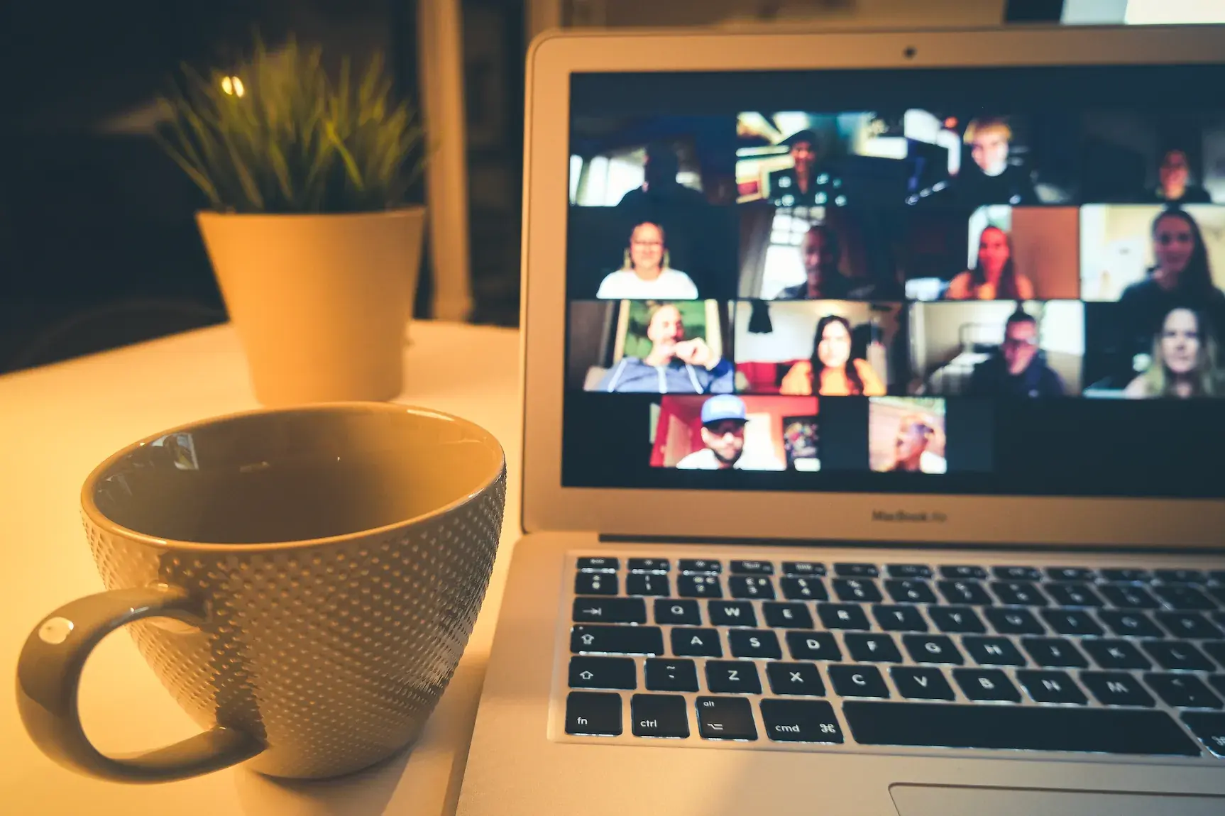 7 Essentials for Your Hybrid Meeting Technology