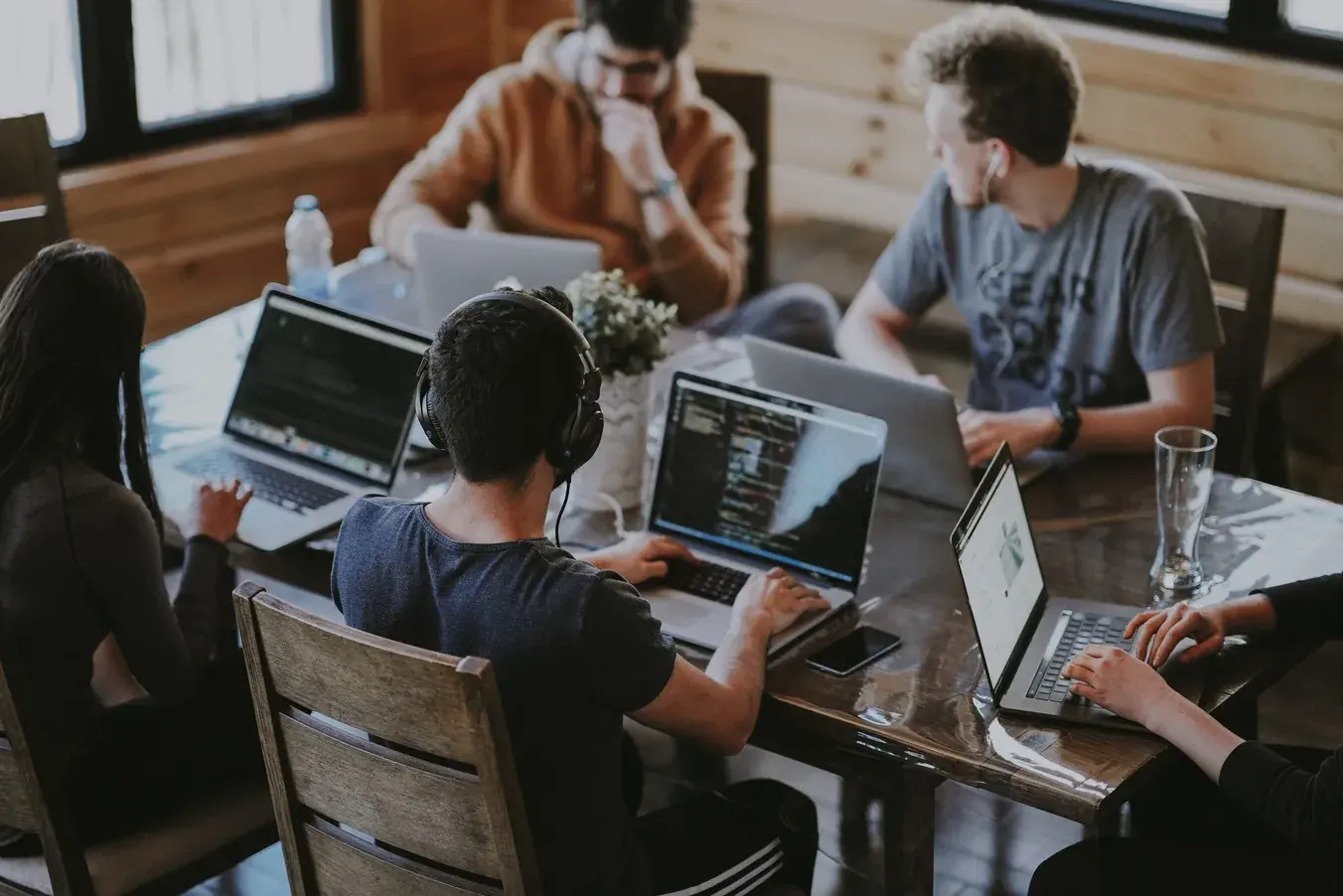 How to Transition Back to the Office: 7 Easy Steps