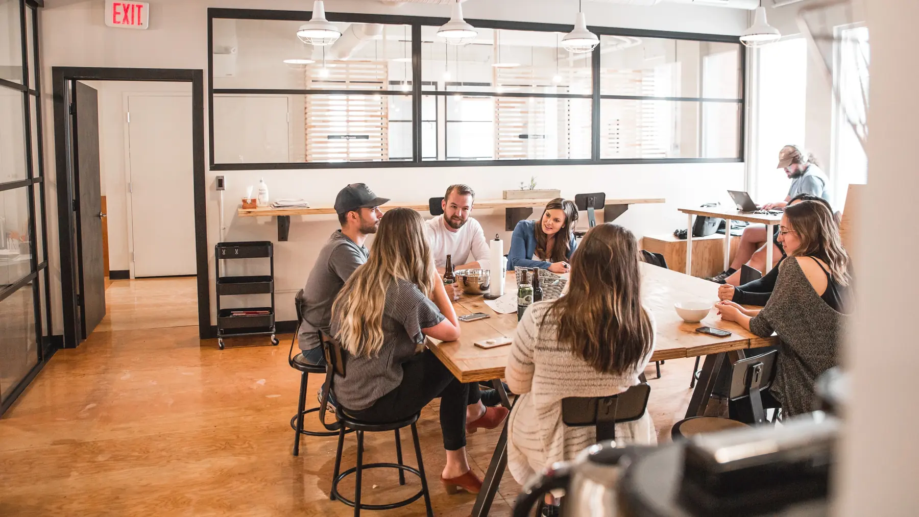 5 Challenges of Flexible Work Arrangements & Solutions