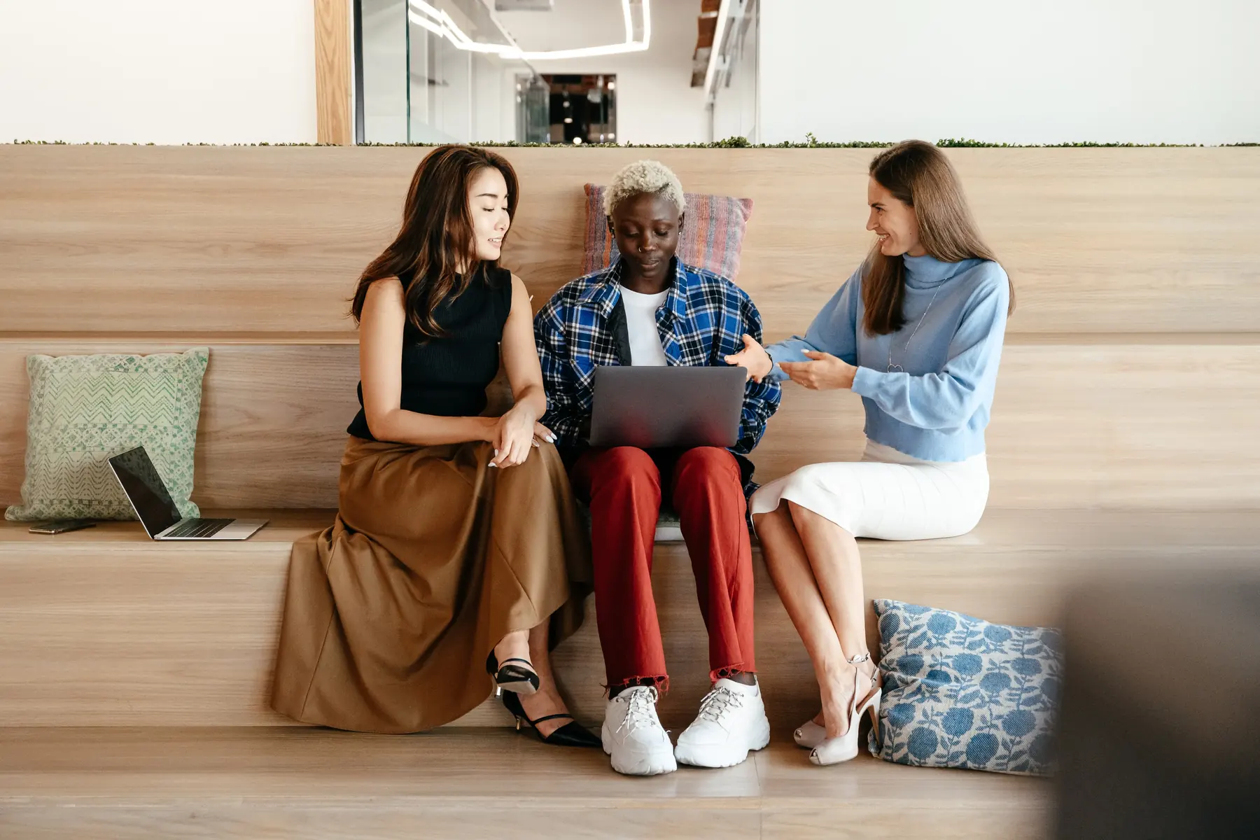 WFH Visibility: 5 Ways to Stand Out Remotely