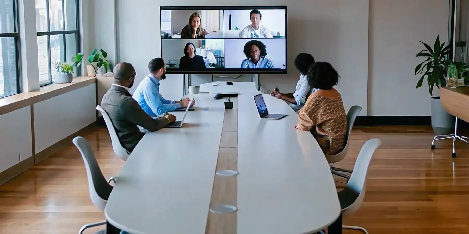 The Best Room Management Software for Hybrid Teams