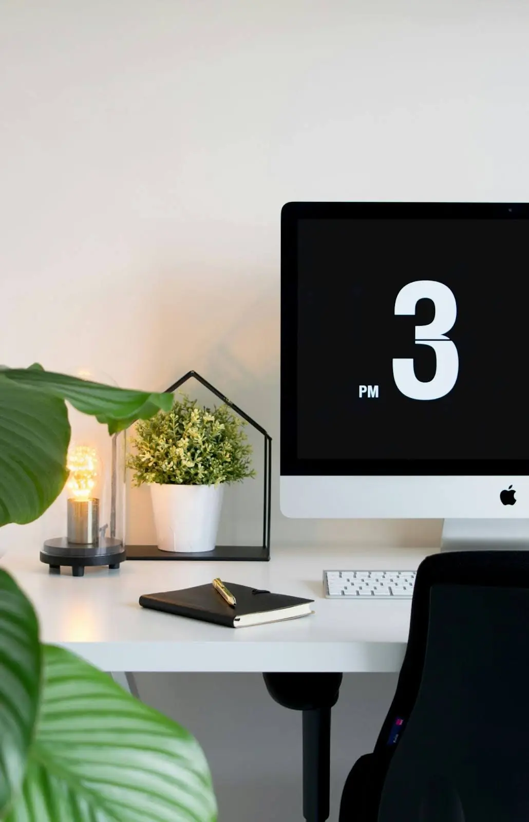 The Ultimate Guide to a Winning Hybrid Work Strategy
