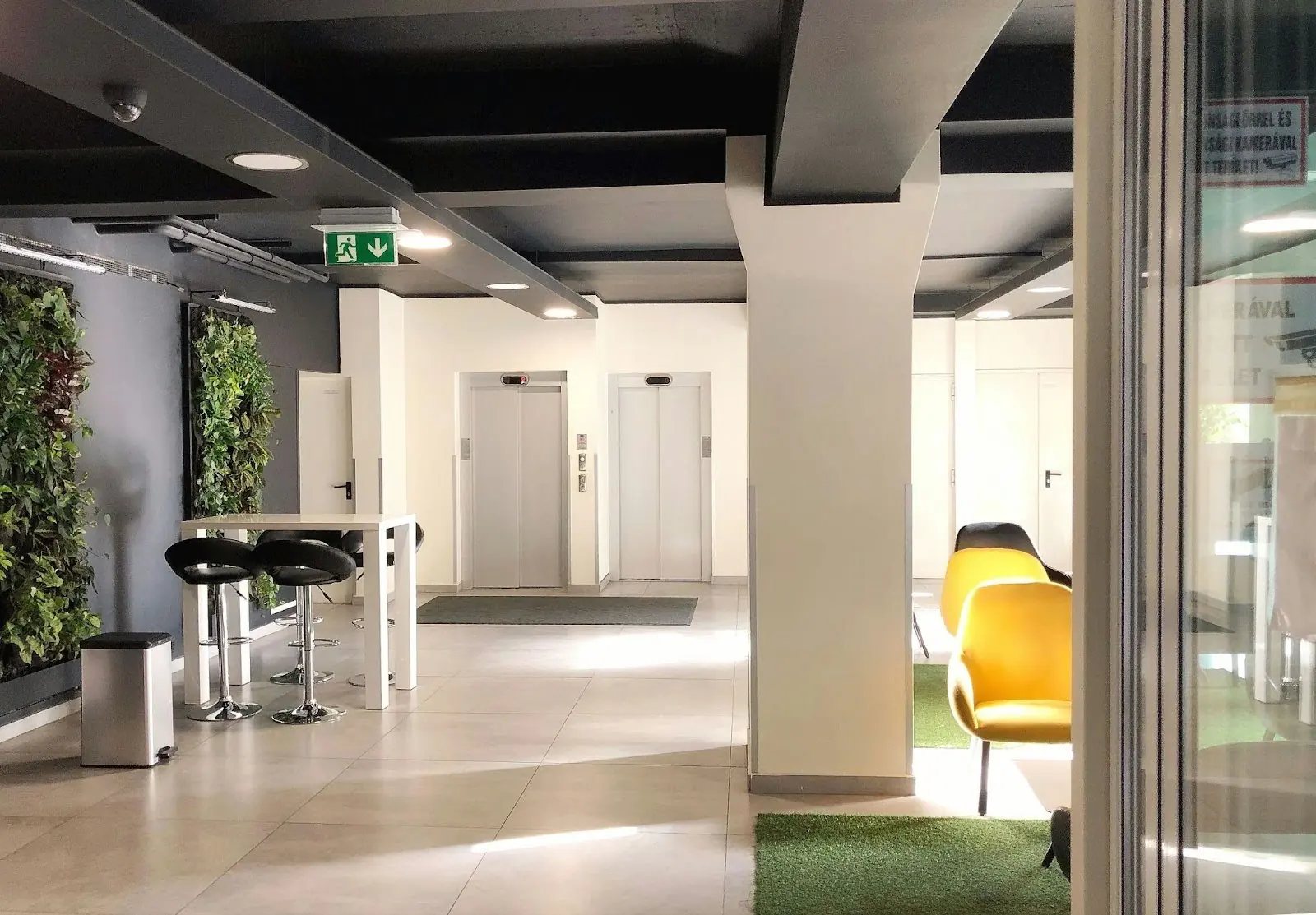 Top Envoy Alternatives in 7/2025: Why Officely Outshines the Rest