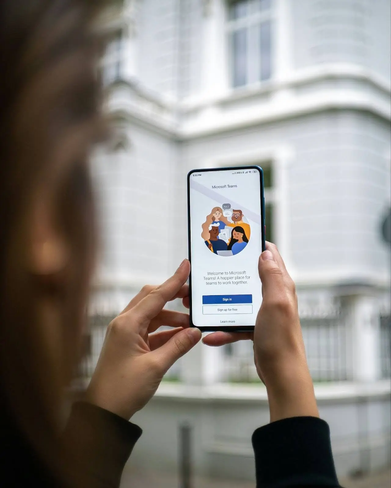 Envoy MS Teams Integration Limits vs Officely Smart Booking 2025