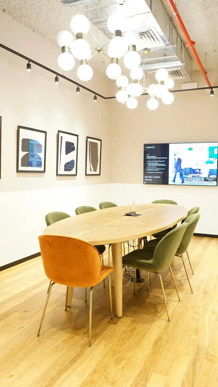 How Officely Fixes Your Meeting Room Booking in Teams