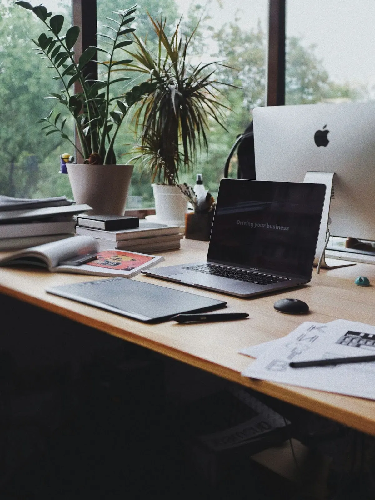 Officely Desk Booking: Seamless Hybrid Workspace Solution
